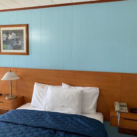 Town & Country Motel 帕里桑德 外观 照片
